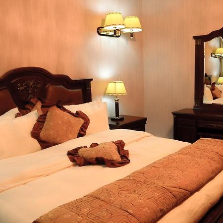 Jad Hotel Suites Amman Esterno foto