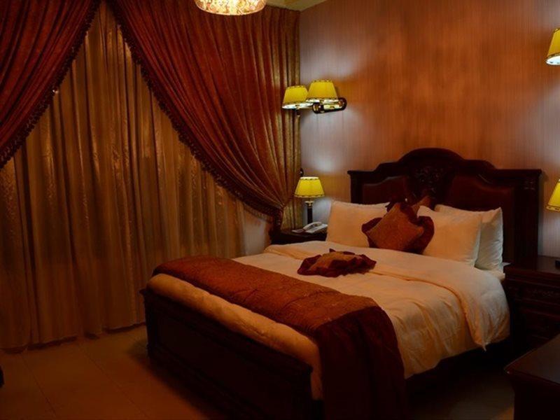Jad Hotel Suites Amman Esterno foto