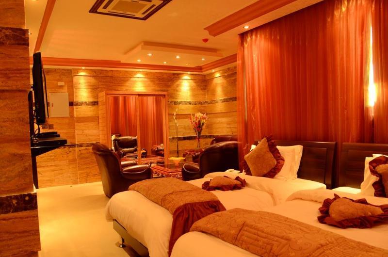 Jad Hotel Suites Amman Esterno foto