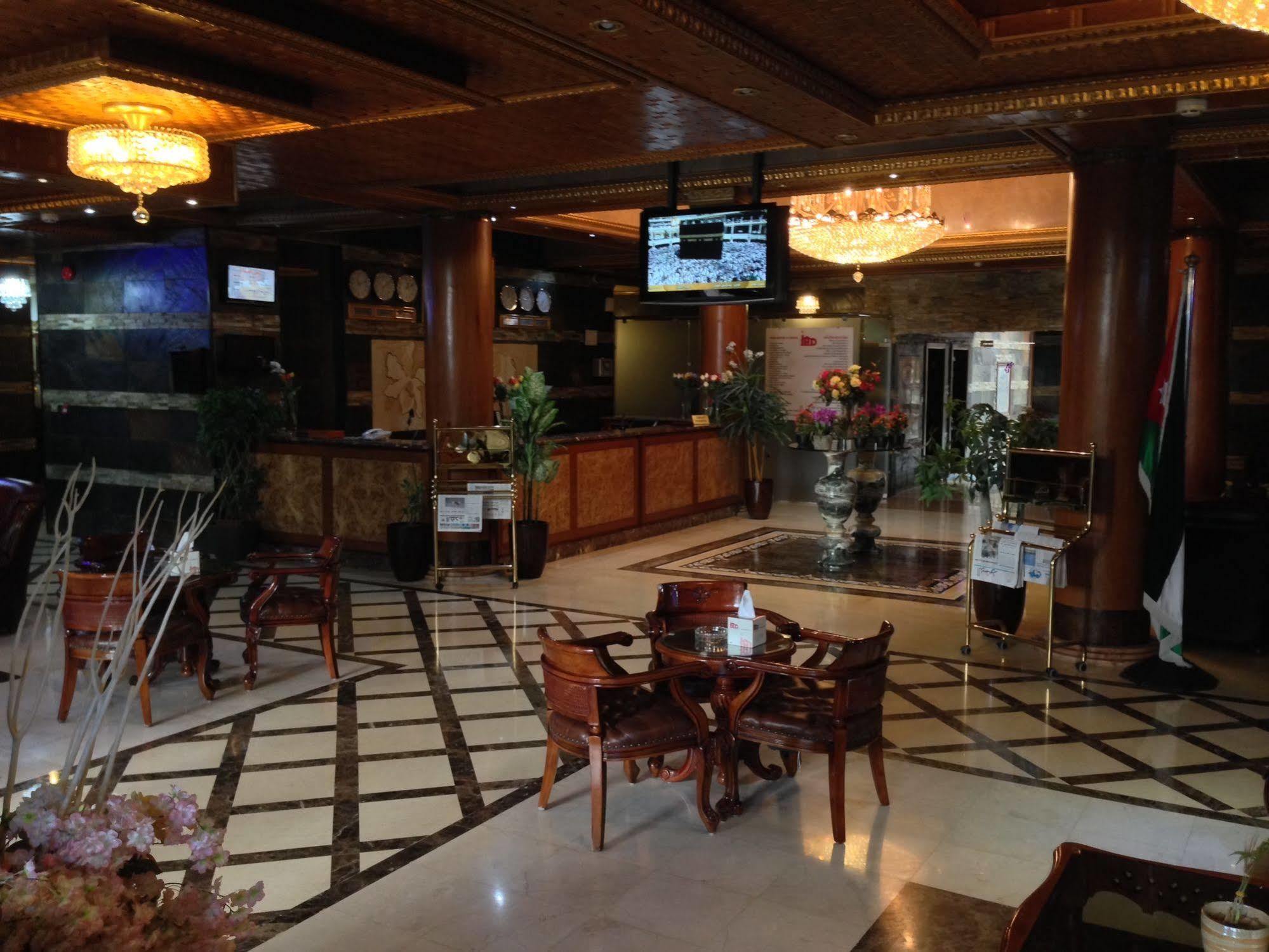 Jad Hotel Suites Amman Esterno foto