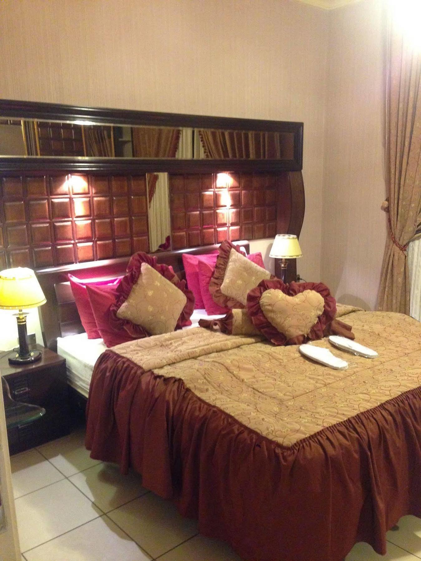 Jad Hotel Suites Amman Esterno foto